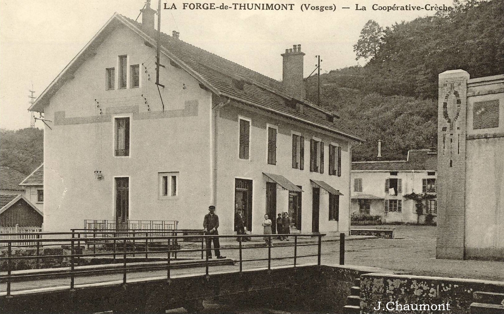 La Forge-de-Thunimont La Coopérative-Crèche.JPG
