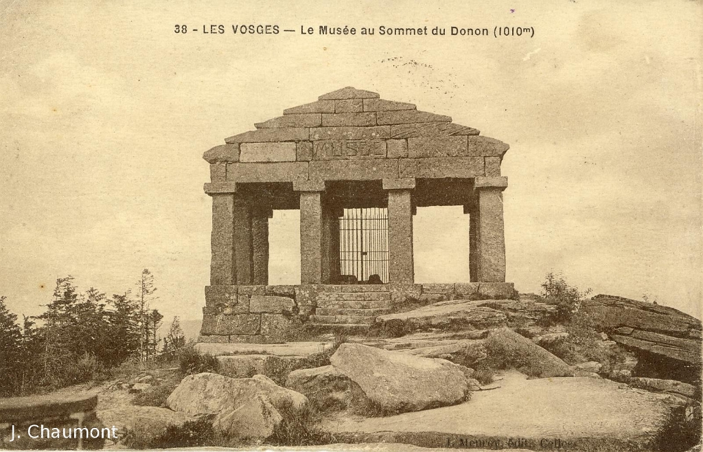 Les Vosges - Le Musée au sommet du Donon (1010 m).jpg