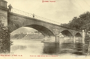 Eloyes - Pont de grès rouge sur la Moselle