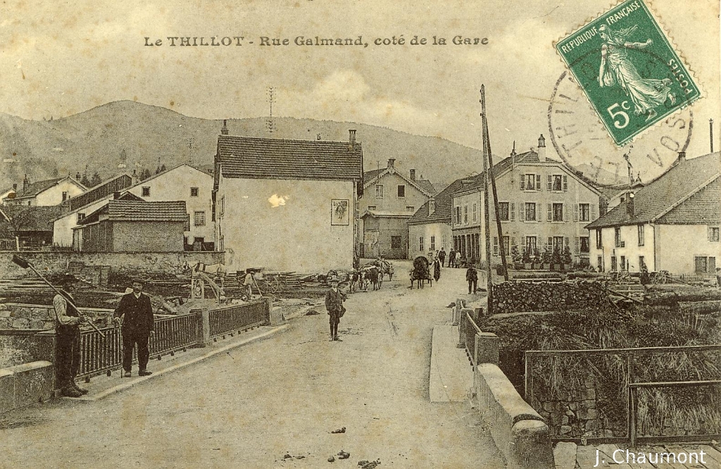 Le Thillot - Rue Galmand, côté de la Gare.JPG