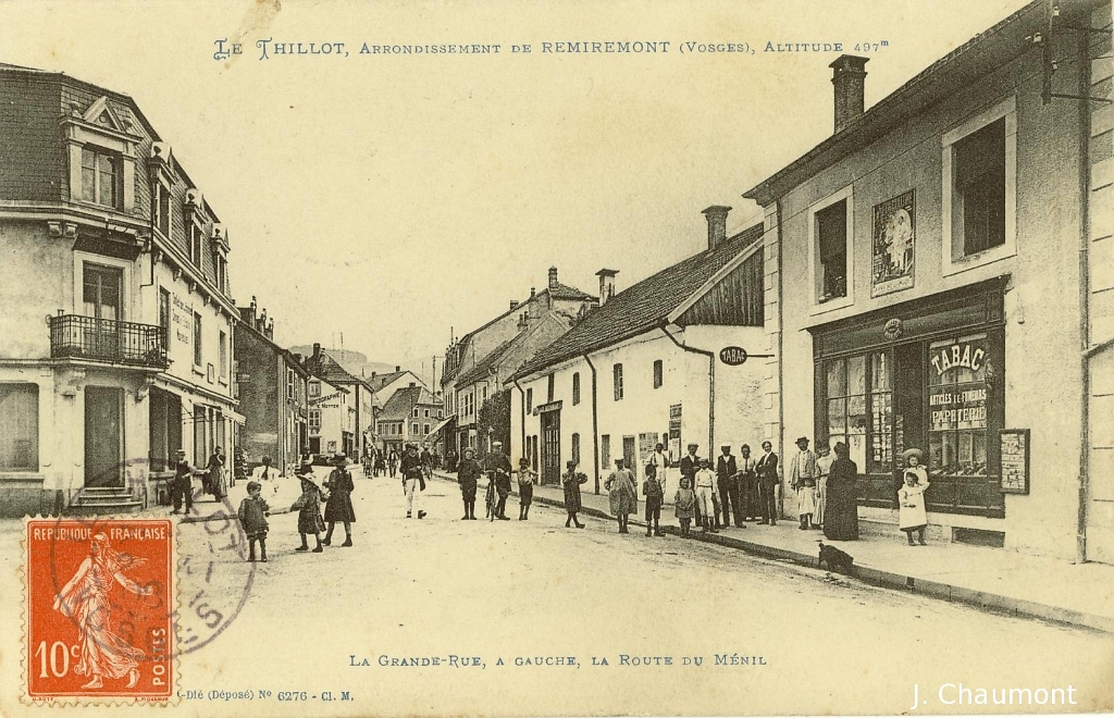 Le Thillot. - La Grande-Rue, à gauche, la Route du Ménil.JPG