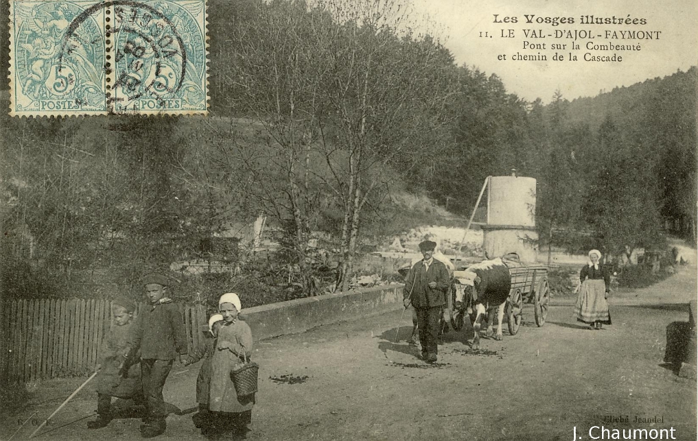 Le Val-d'Ajol-Faymont. - Pont sur la Combeauté et chemin de la Cascade.JPG
