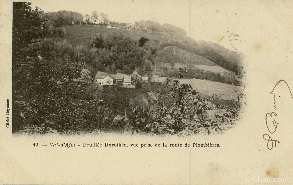 Val-d'Ajol - Feuillée Dorothée, vue prise de la route de Plombières.jpg