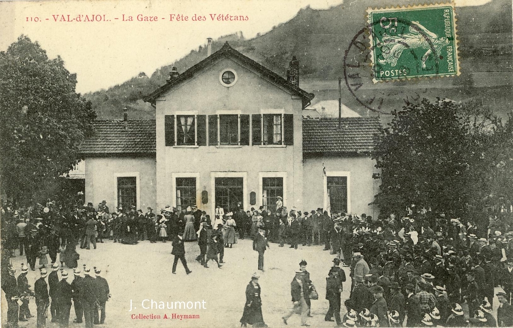 Val-d'Ajol. - La Gare - Fête des Vétérans.JPG
