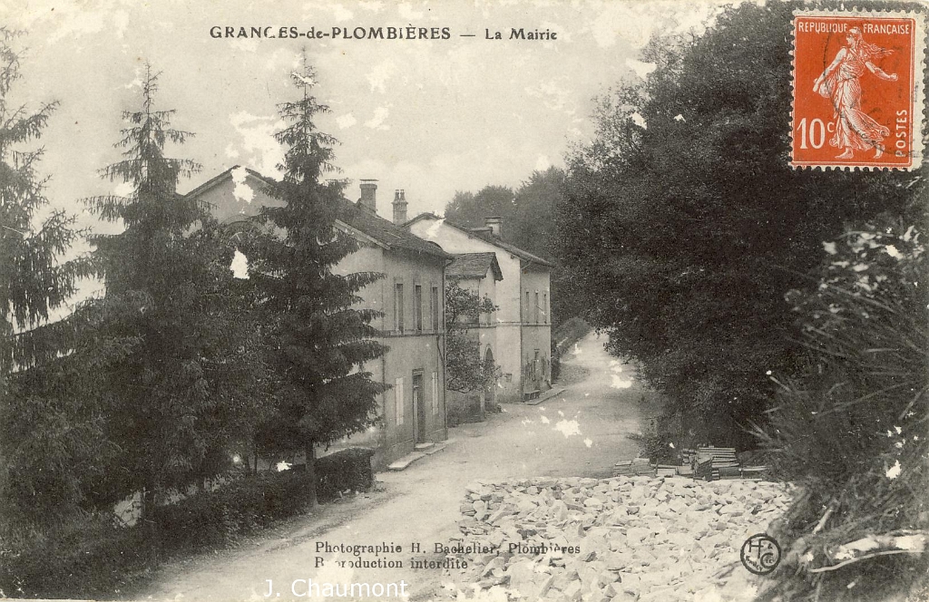 Granges-de-Plombières - La Mairie et les Ecoles.JPG