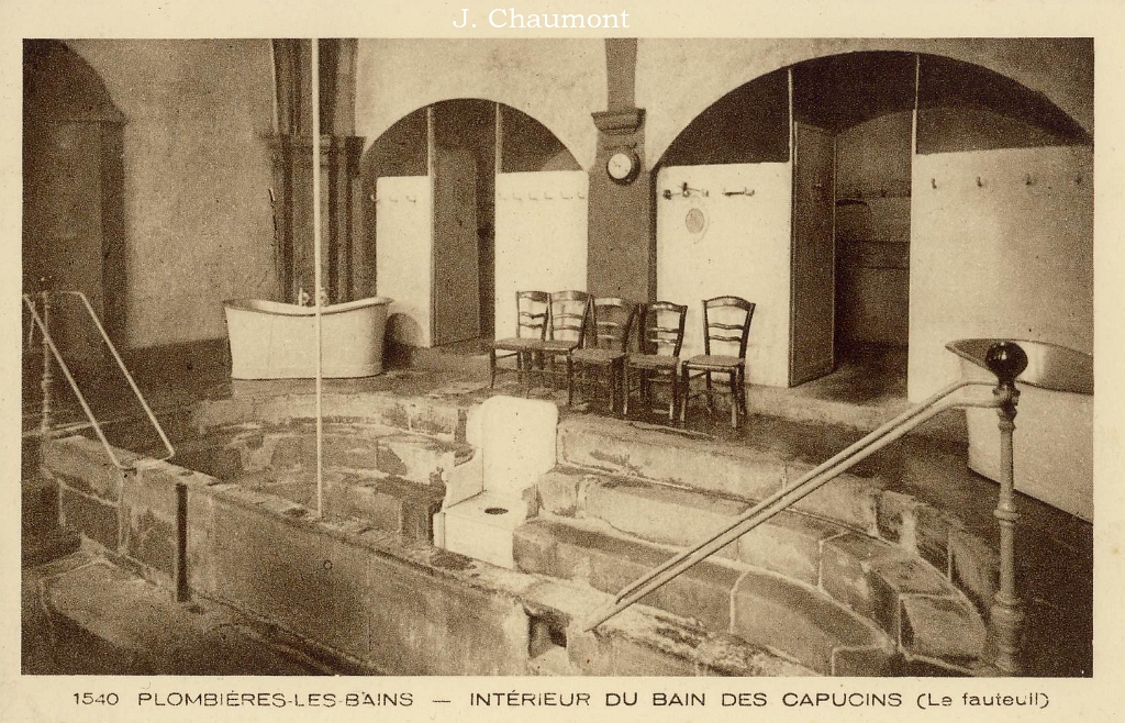 Plombières-les-Bains - Intérieur du Bain des Capucins (le fauteuil).jpg