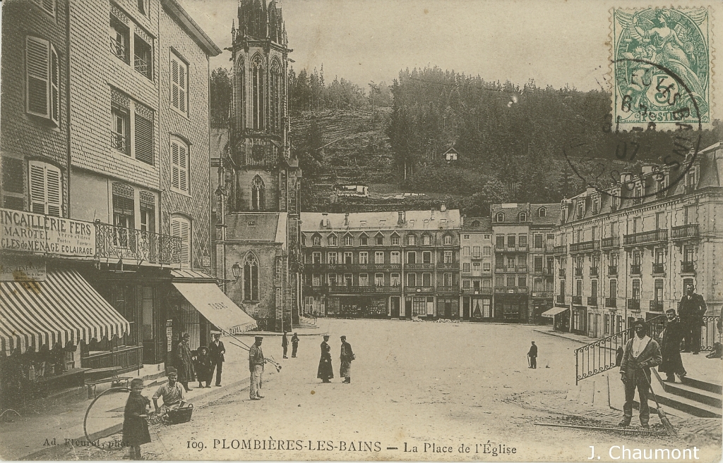 Plombières-les-Bains - La Place de l'Église.jpg