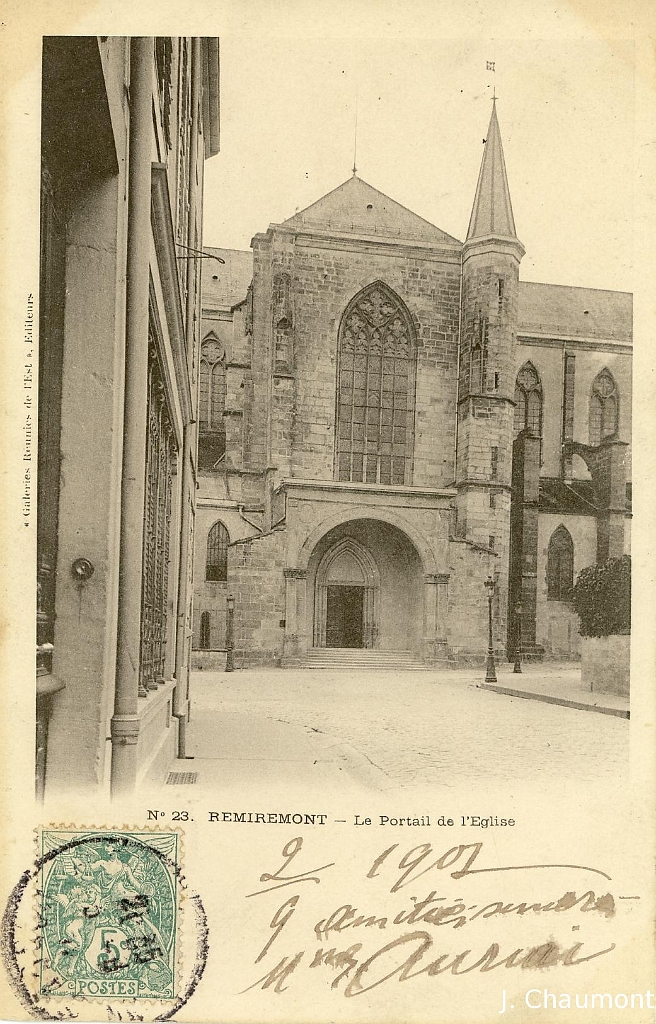 Remiremont - Le Portail de l'Eglise.JPG