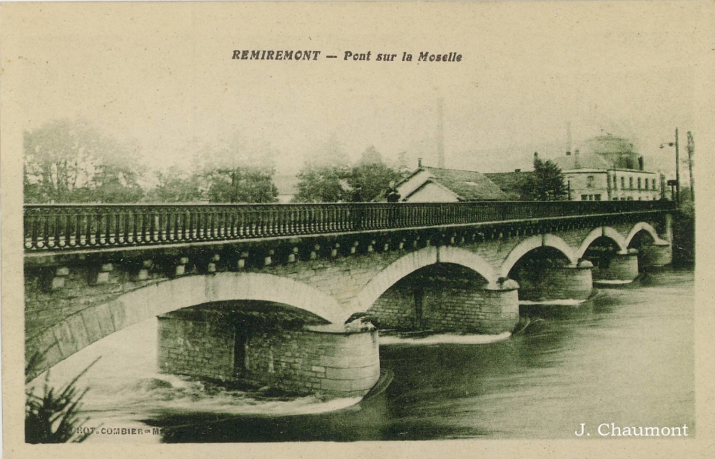 Remiremont - Pont sur la Moselle.JPG