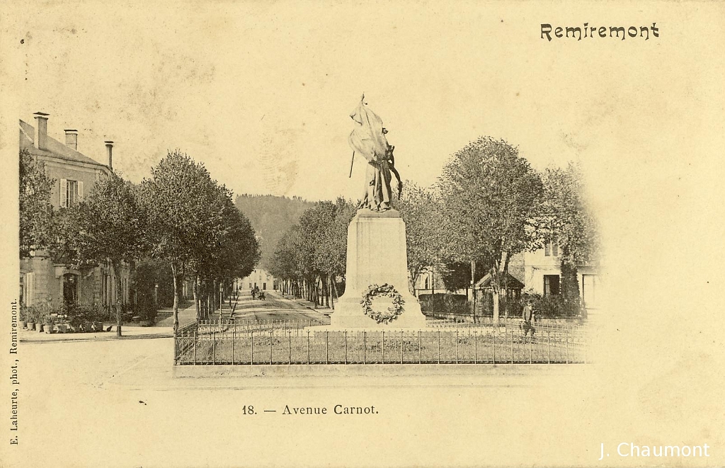 Remiremont. - Avenue Carnot (3).JPG