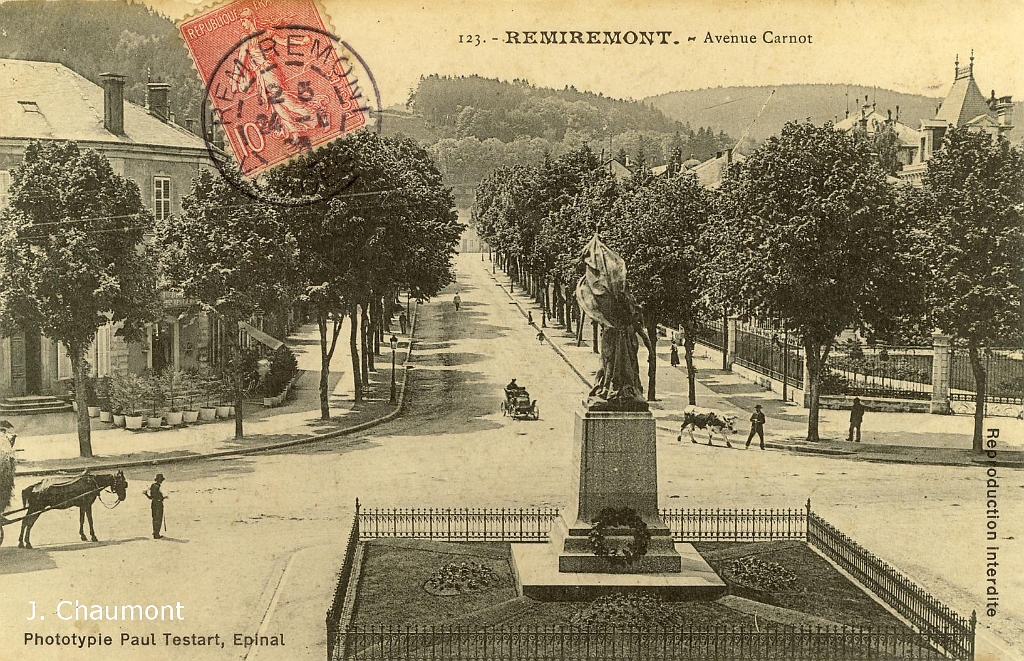 Remiremont. - Avenue Carnot.JPG
