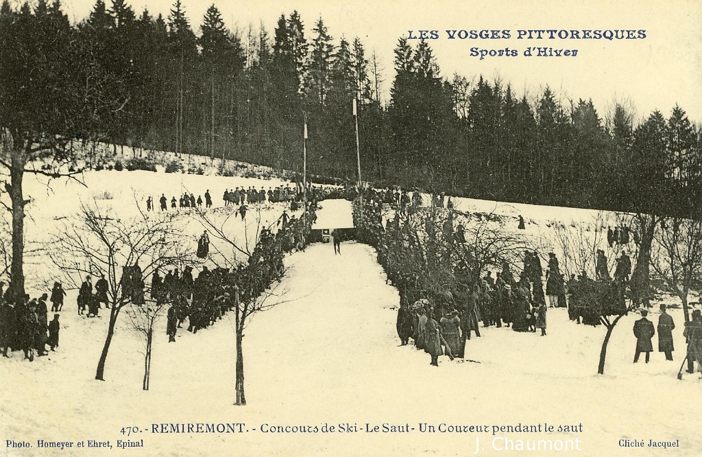 Remiremont. - Concours de Ski - Le Saut - Un Coureur pendant le saut.JPG