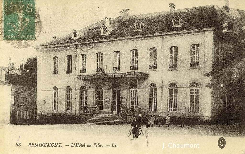 Remiremont. - L'Hôtel de Ville.jpg