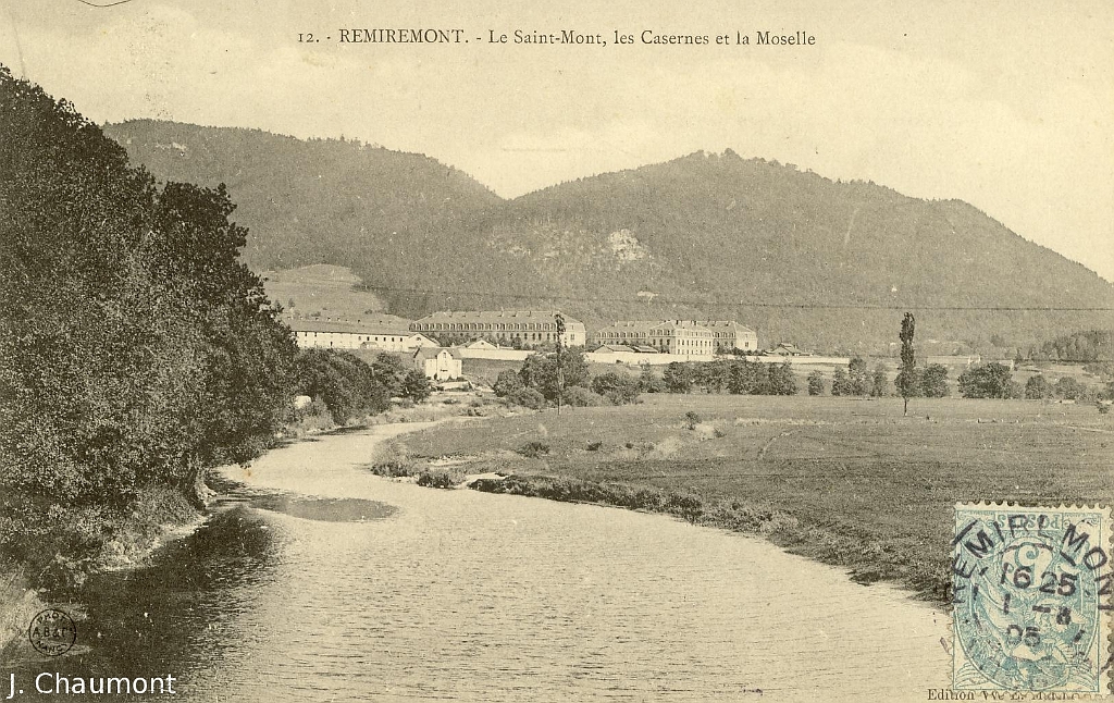 Remiremont. - Le Saint-Mont, les Casernes et la Moselle.JPG