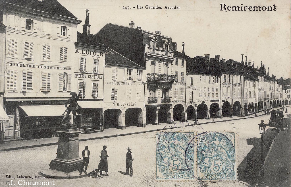 Remiremont. - Les Grandes Arcades.jpg