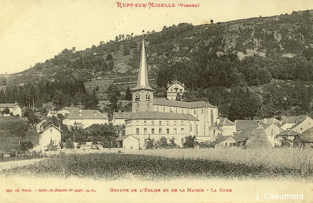 Rupt-sur-Moselle - Groupe de l'Eglise et de la Mairie - La Cure.JPG
