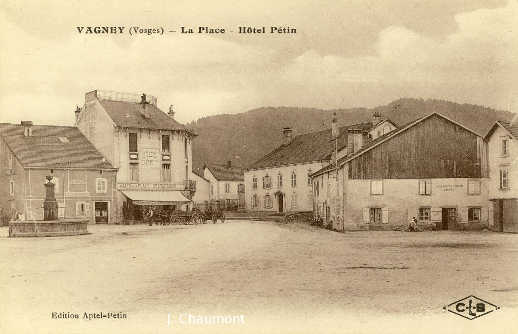 Vagney - La Place - Hôtel Pétin.JPG