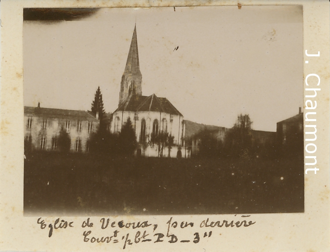 Eglise de Vecoux, par derrière en 1898.jpg
