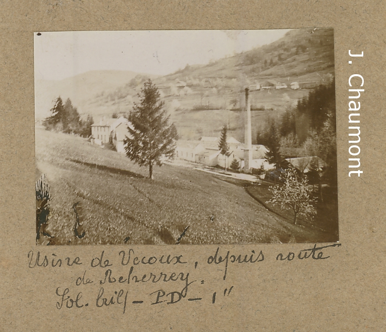 Usine de Vecoux, depuis la route de Reherrey le 1er mai 1898.jpg